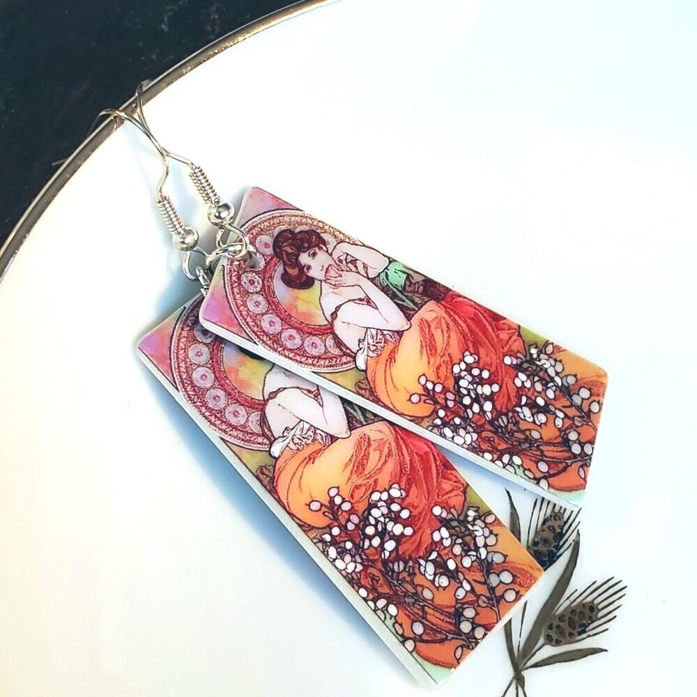 Art Nouveau Alfonse Mucha Painting Lucite Acrylic Rectangle Pendant Earrings - Picture 3 of 6